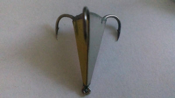 Пирамида трехцветная большая